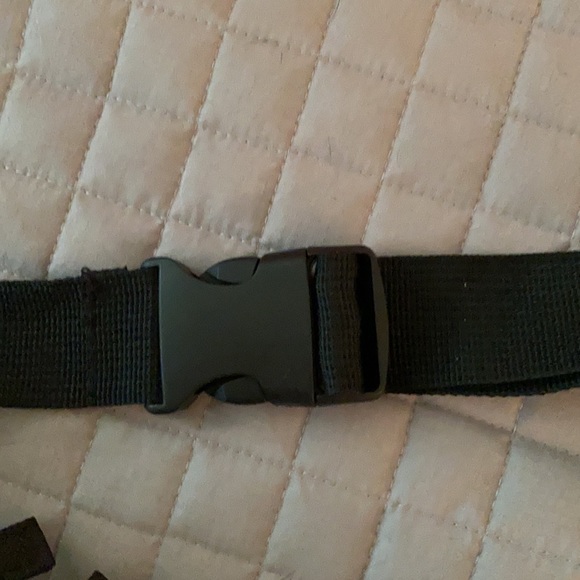 Amika - Picture 2 of 3